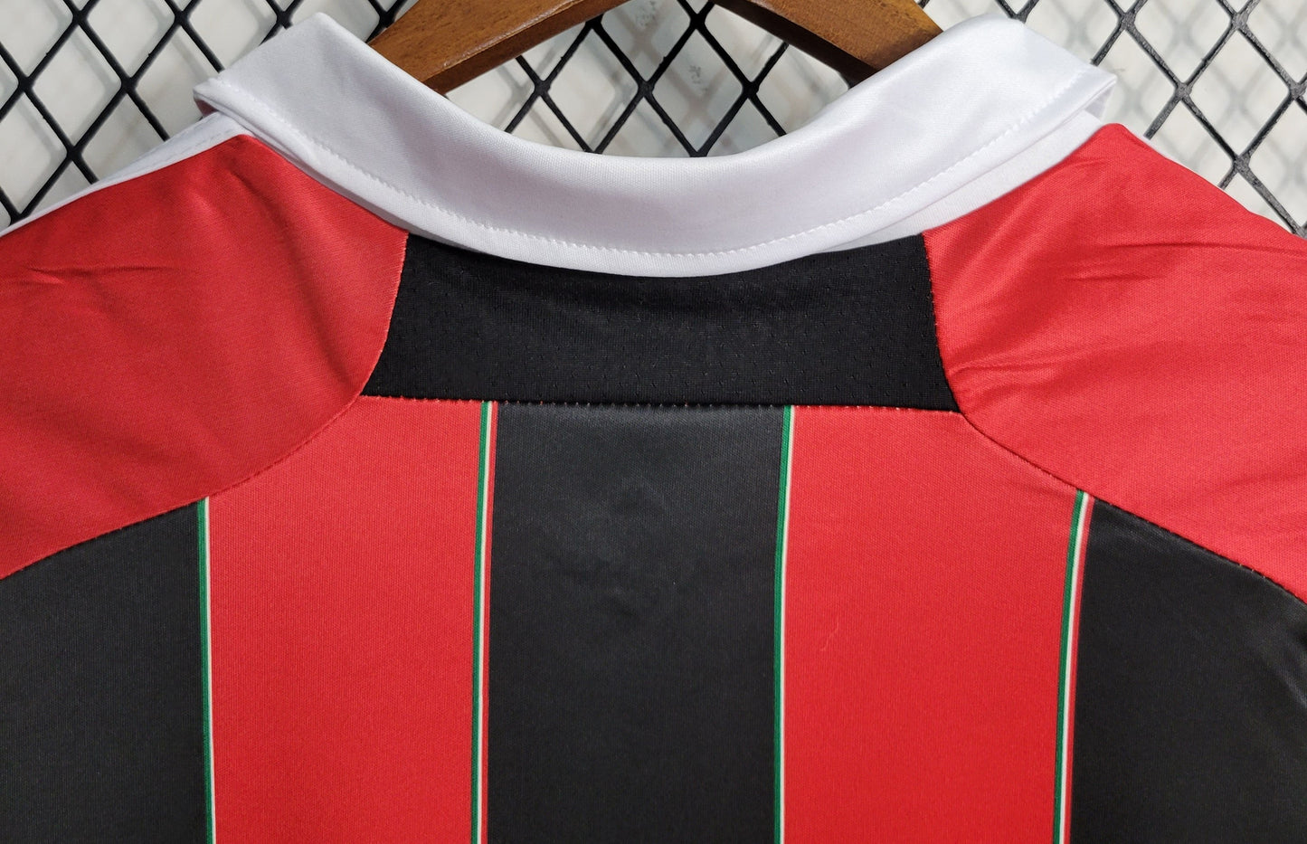 AC Milan 12-13 Home Retro Shirt collar