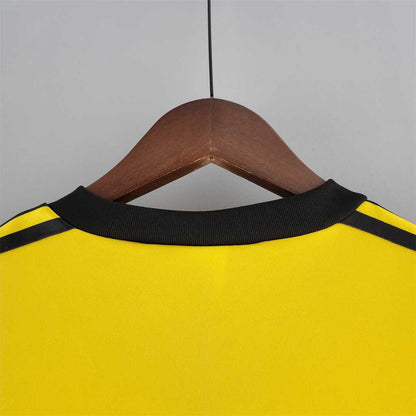 Borussia Dortmund DFB-Pokal Final Retro Shirt collar