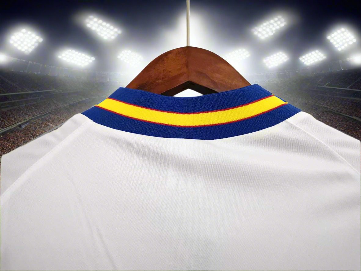 Sweden 94-96 Away Retro Shirt collar