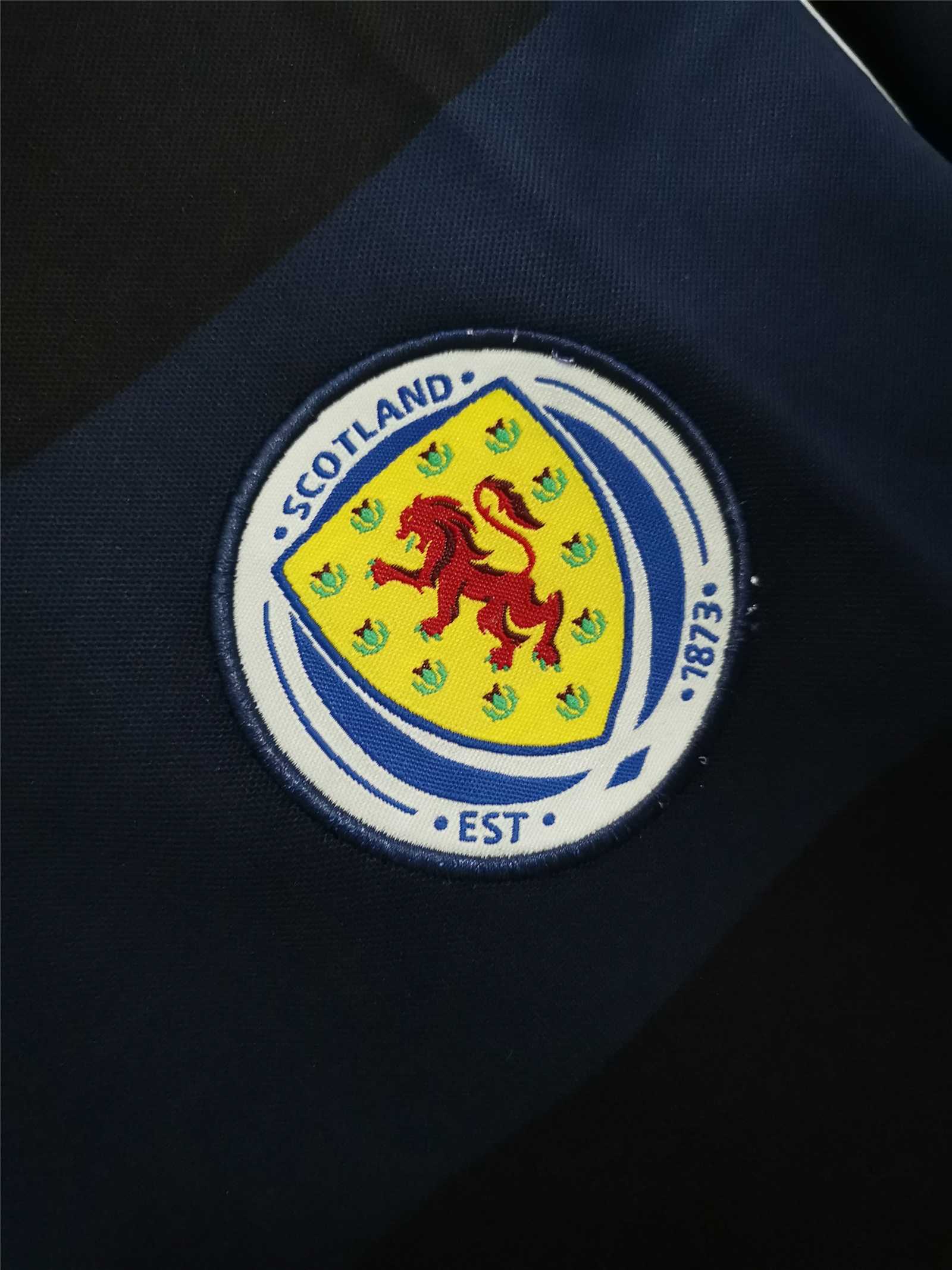 Scotland 86-88 Home Retro Shirt crest