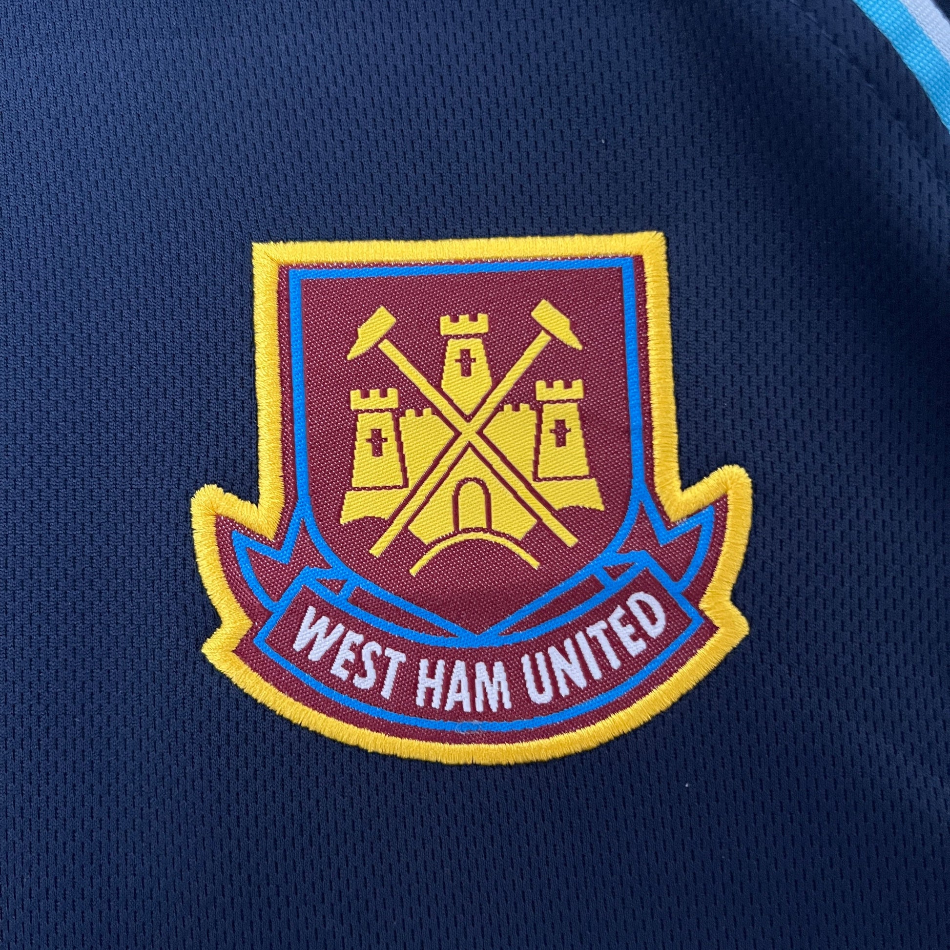 West Ham United 99-01 3rd Retro Shirt  badge