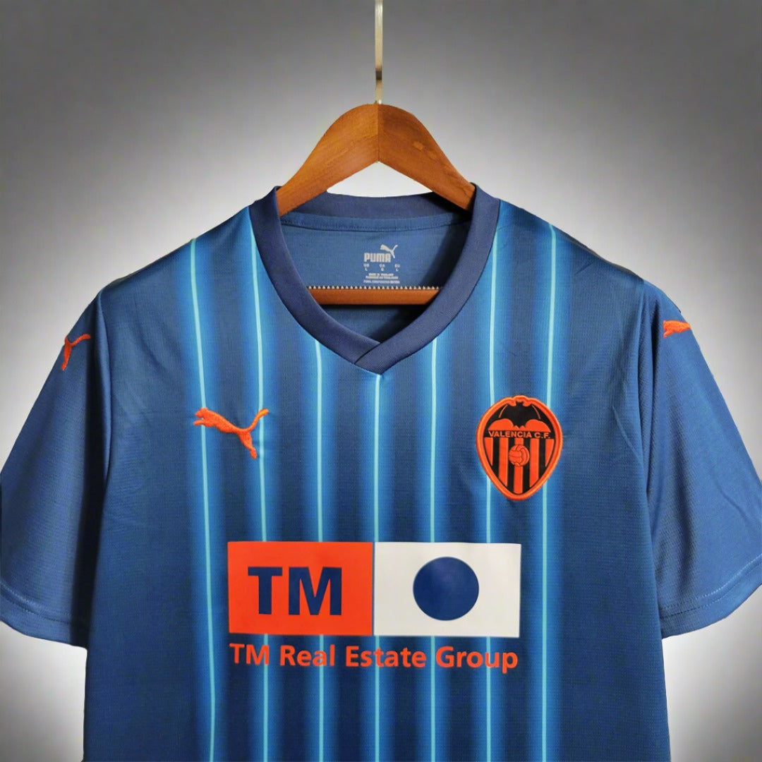 Valencia 23-24 Away Shirt sponsor