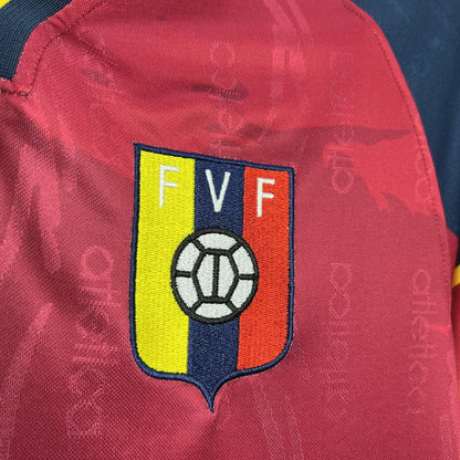 Venezuela 00-01 Home Retro Shirt crest