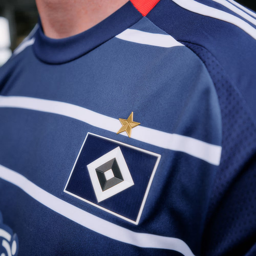 Hamburg SV 24-25 Away Shirt crest