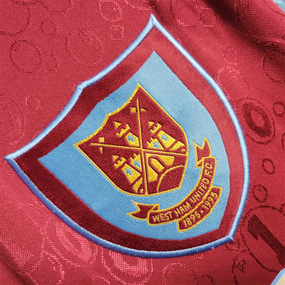 West Ham United 95-97 Home Retro Shirt badge