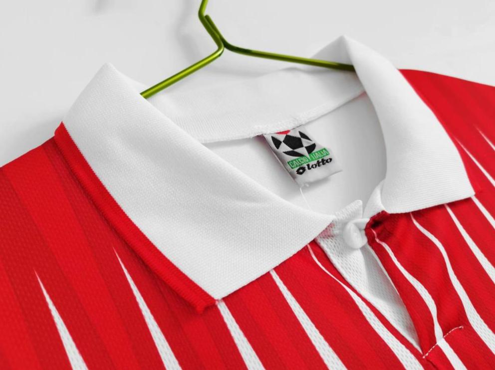 Wales 96-98 Away Retro Shirt collar