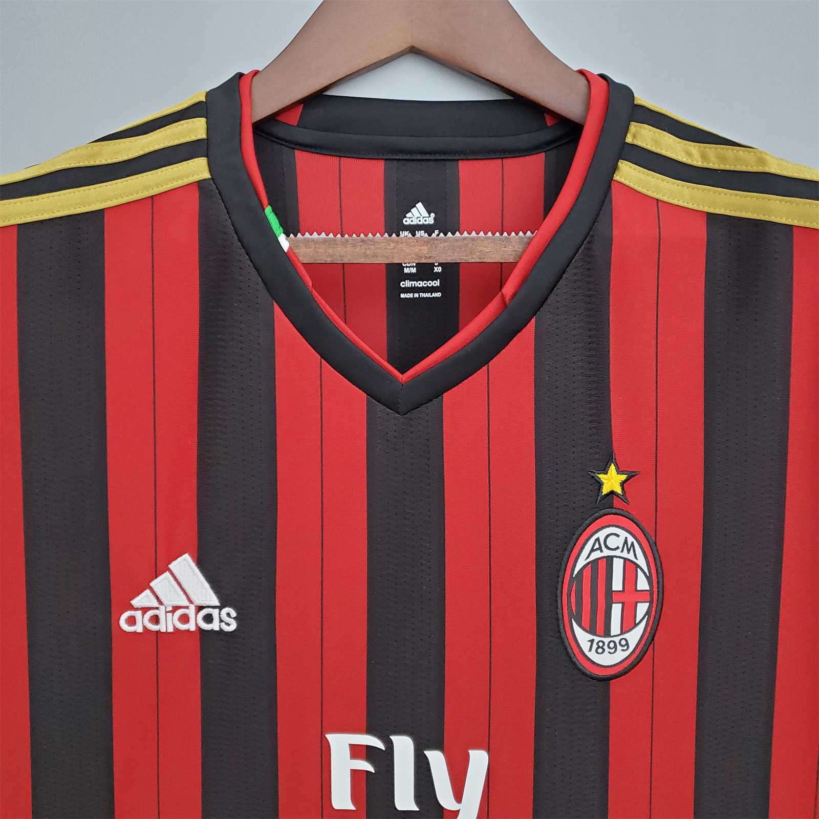 AC Milan 13-14 Home Retro Shirt collar