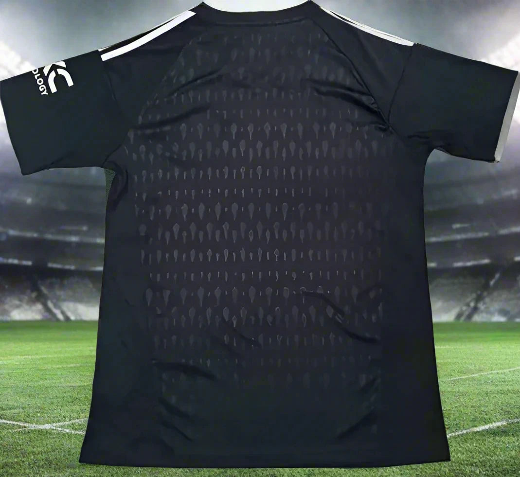 MNU 23-24 Goalkeeper Shirt Black rear