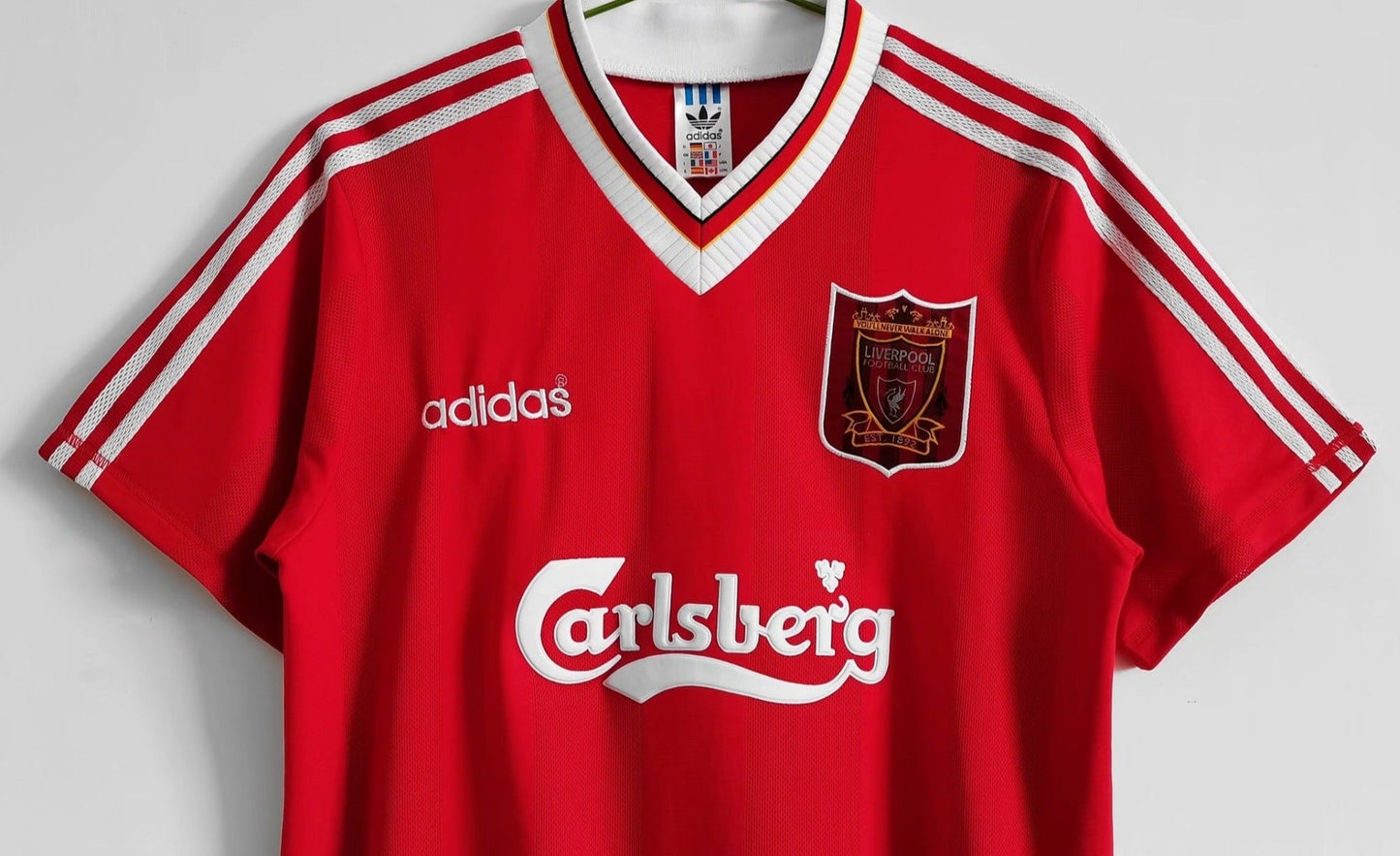 Liverpool 95-96 Home Shirt sponsor