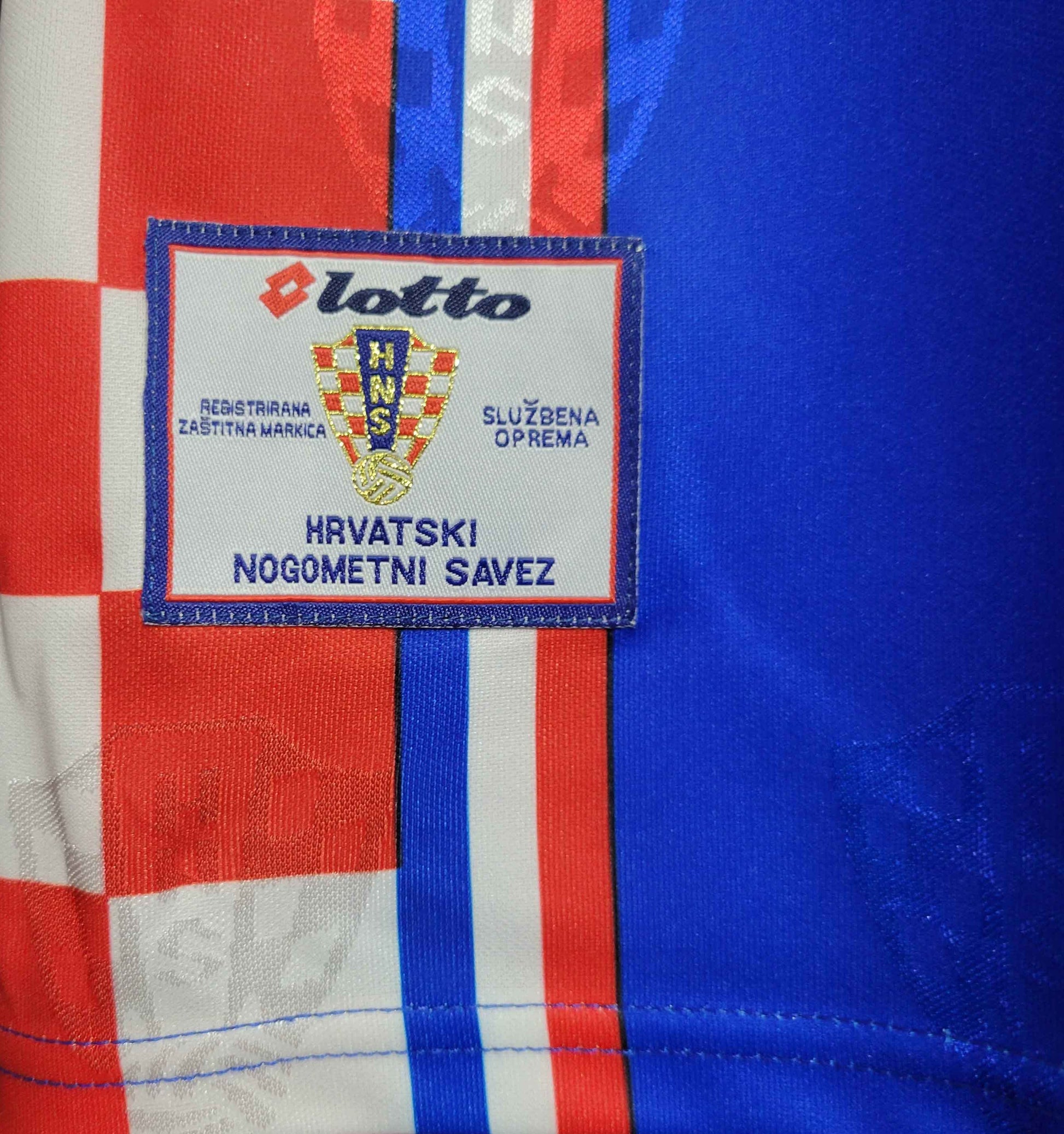 Croatia 98-00 Away Retro Shirt licence