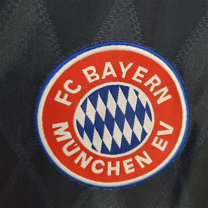 Bayern Munich 97-99 Home Retro Shirt crest