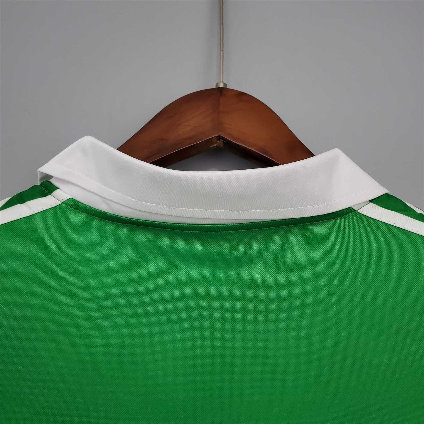 Celtic 78-80 Away Retro Shirt collar