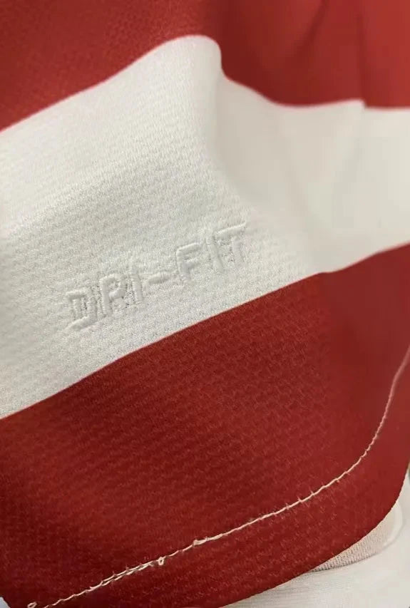 USA 12-13 Home Retro Shirt logo