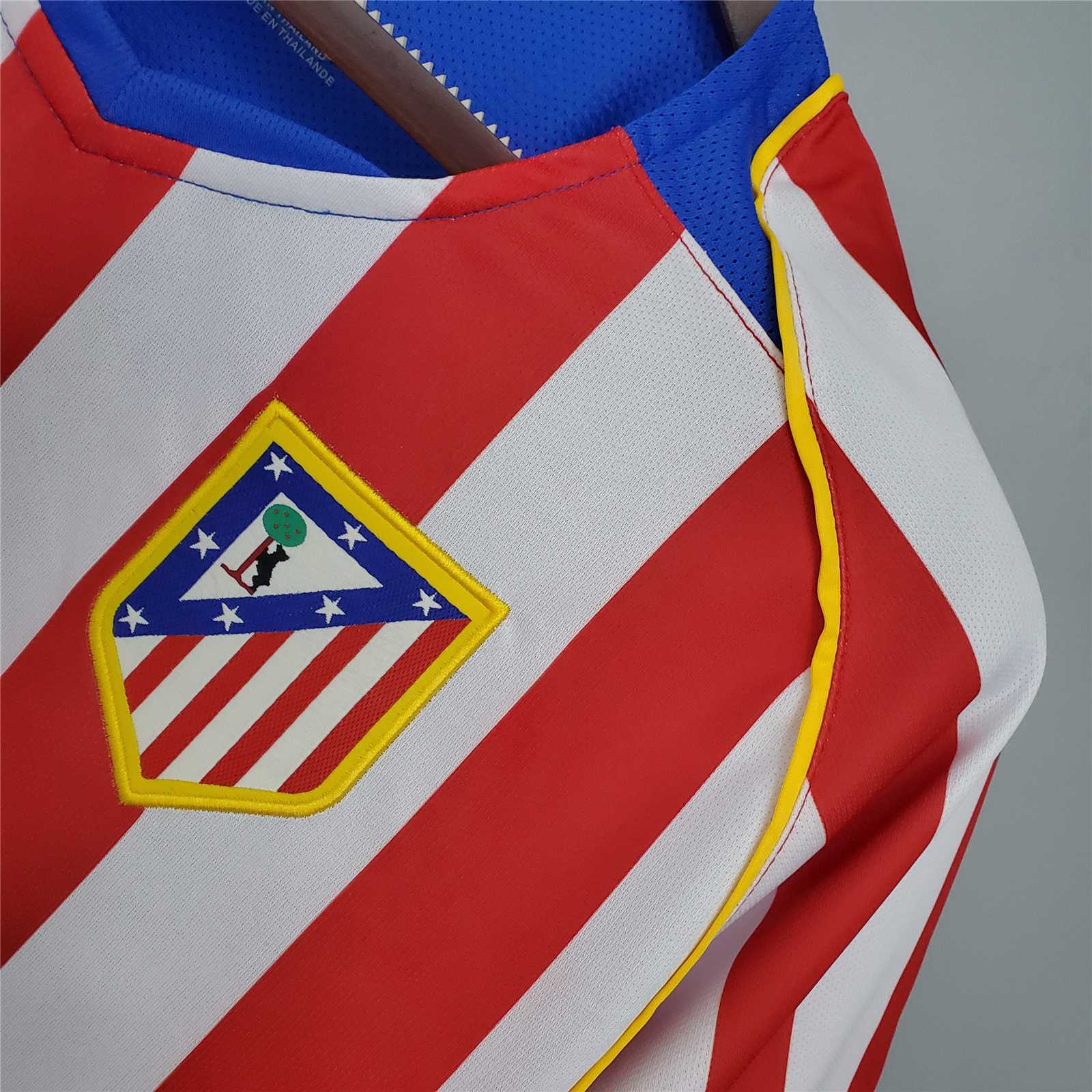 Atletico Madrid 04-05 Home 2 Retro Shirt badge