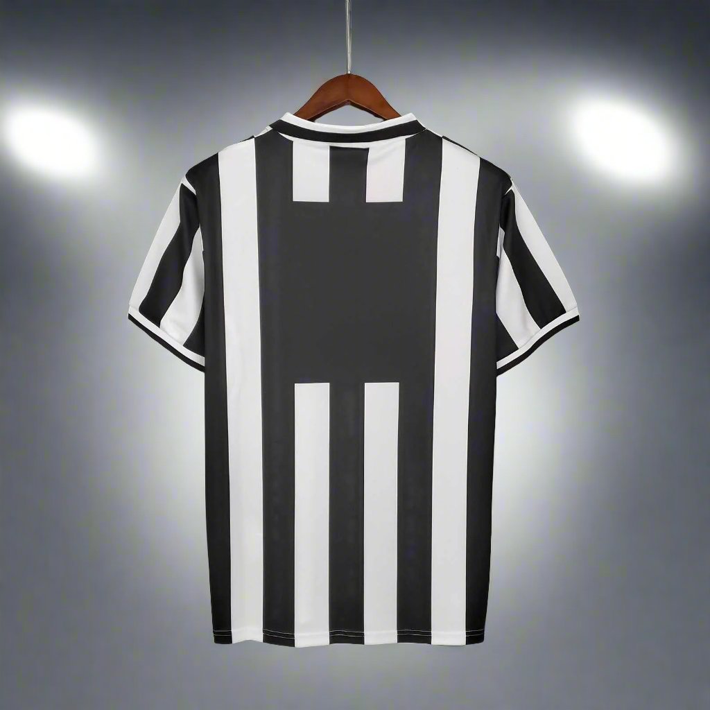 Juventus 94-95 Home Retro Shirt rear