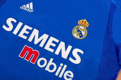 Real Madrid 04-05 3rd Retro Shirt sponsor