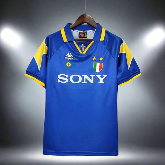 Juventus 95-97 Away Retro Shirt