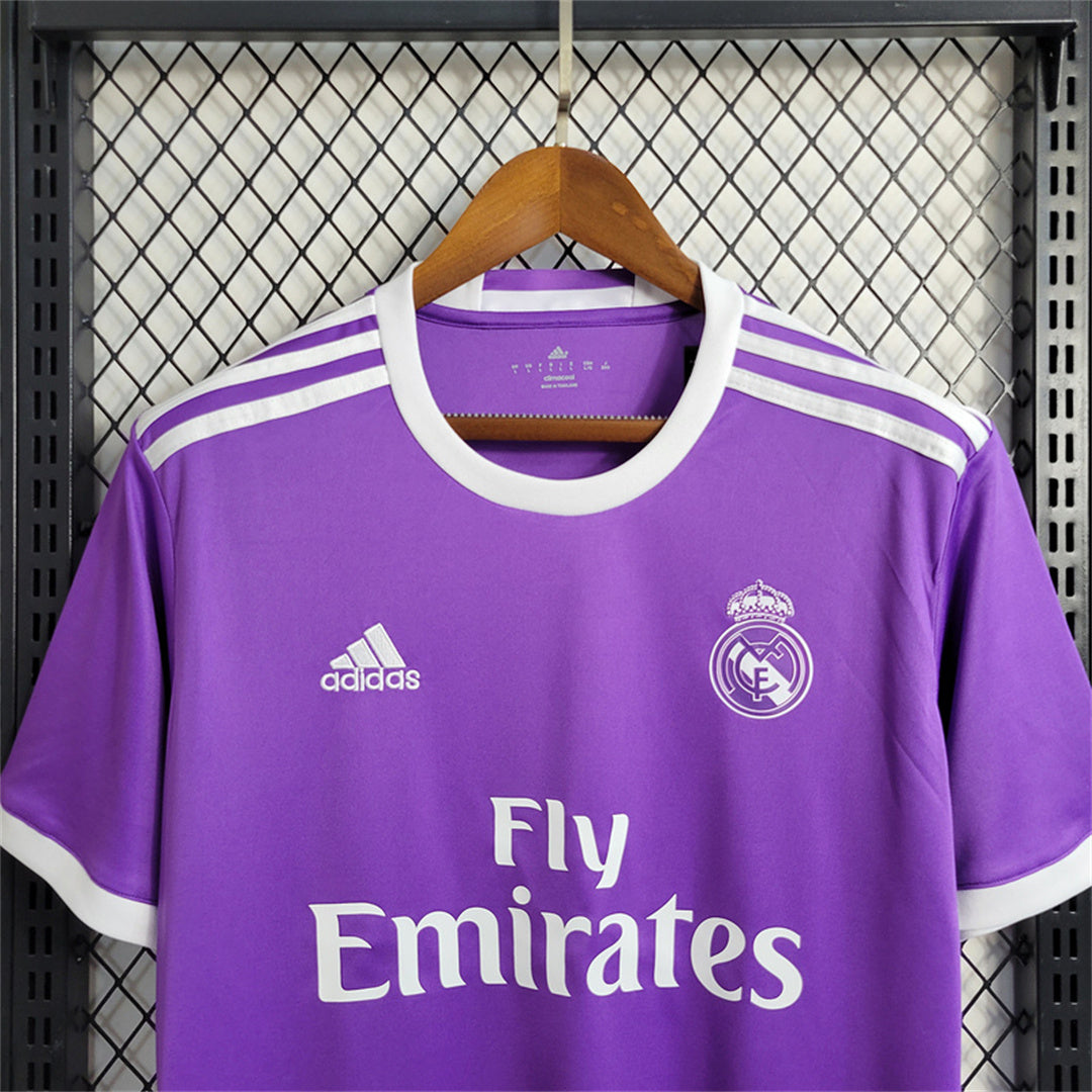 Real Madrid 16-17 Away Retro Shirt sponsor