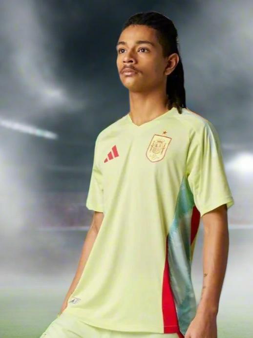 Spain 24-25 Away Shirt model