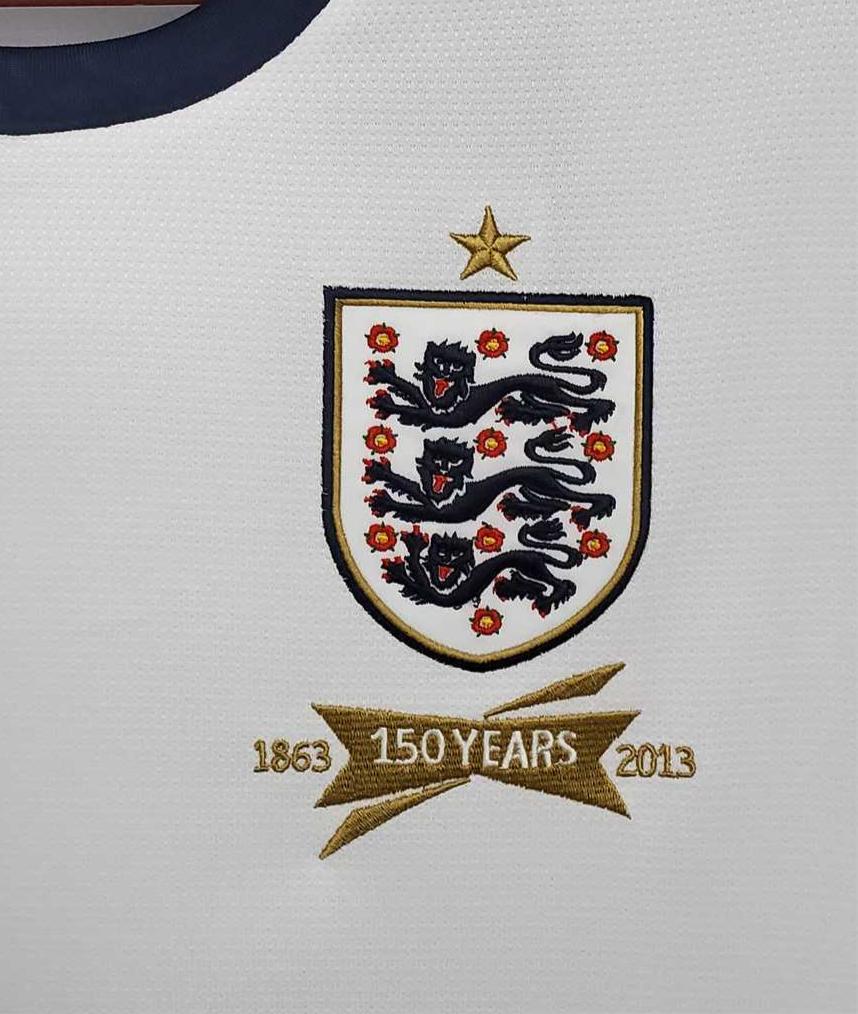 England 13-14 Home Retro Shirt crest