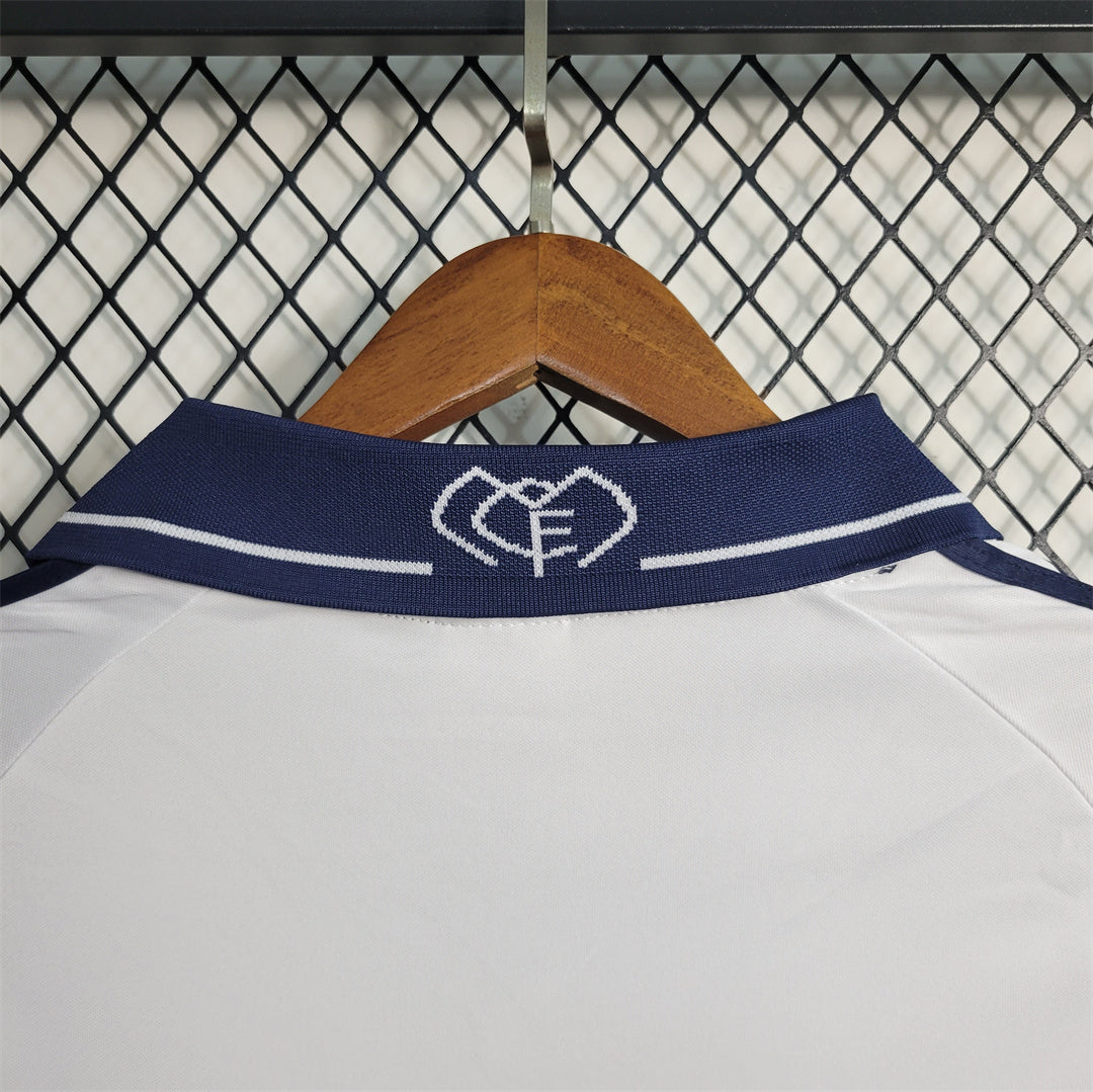 Real Madrid 00-01 Home Retro Shirt collar