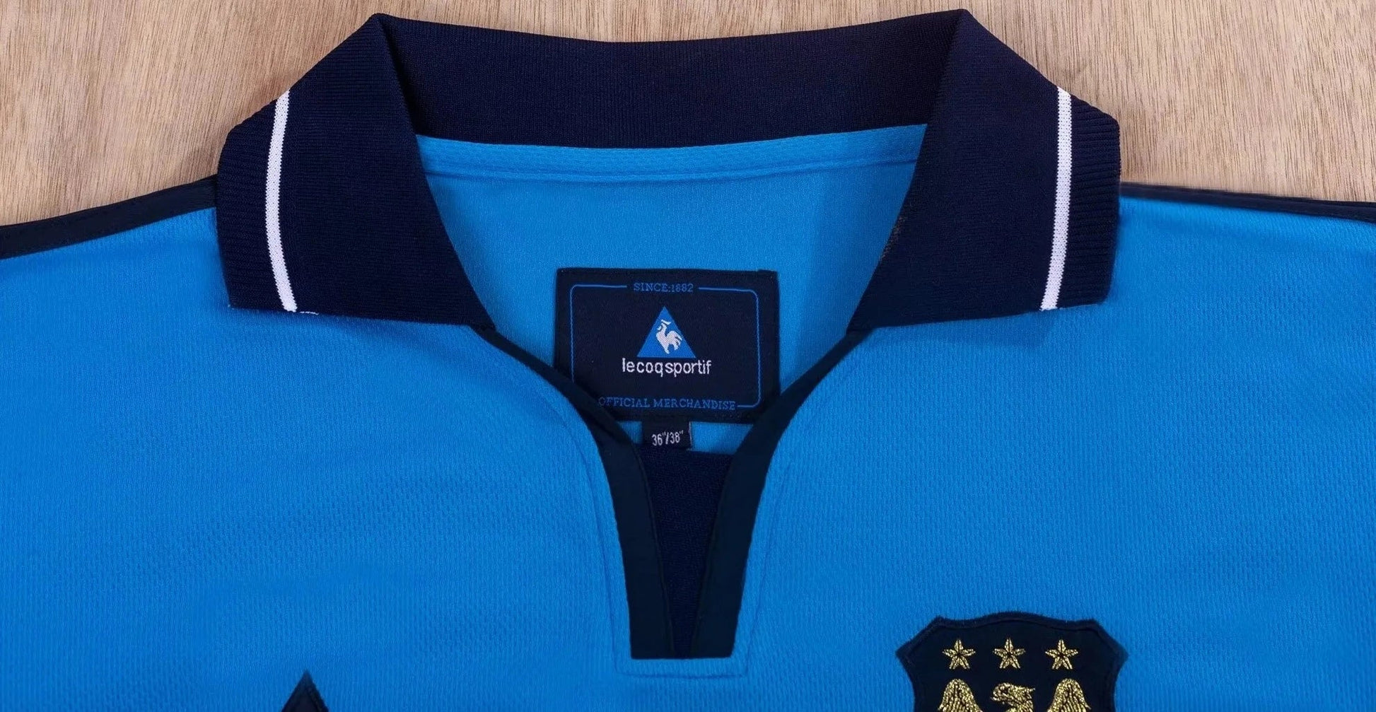 Manchester City 02-03 Home Shirt collar