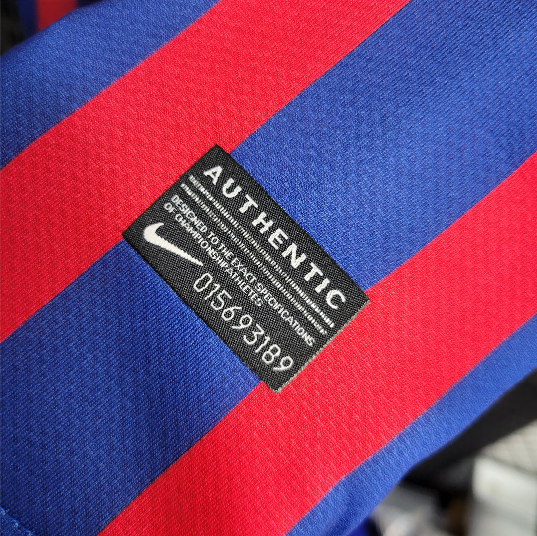 Barcelona 11-12 Home Retro Shirt licence