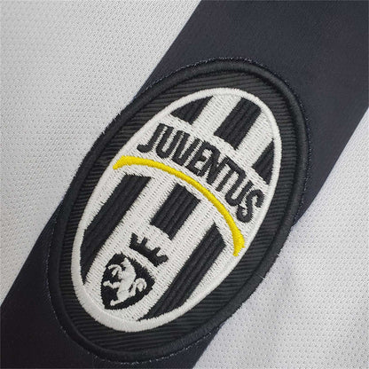 Juventus 14-15 Home Retro Shirt crest