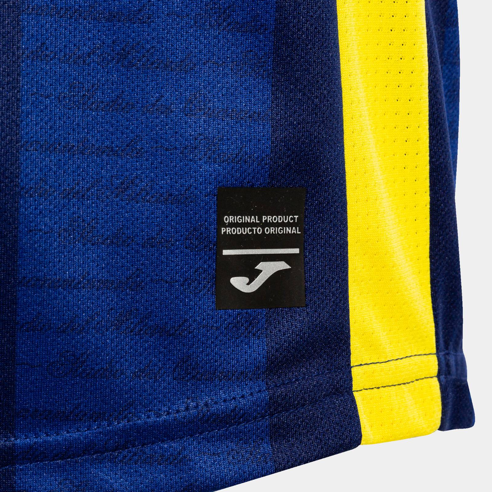 Hellas Verona 23-24 Home Shirt logo