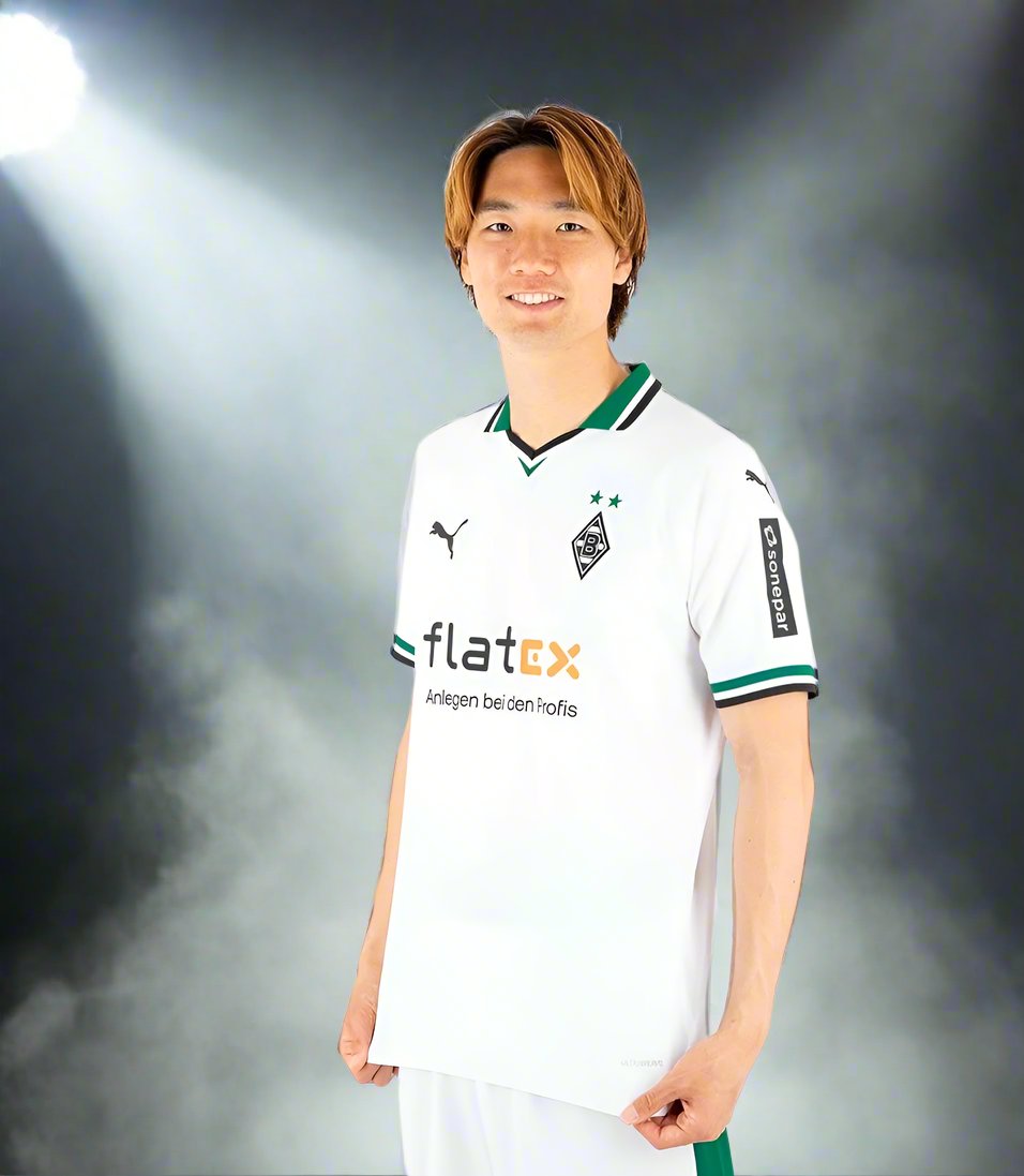 Borussia Monchengladbach 23-24 Home Shirt model