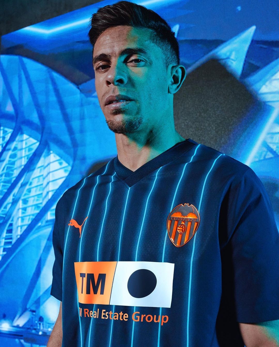 Valencia 23-24 Away Shirt model