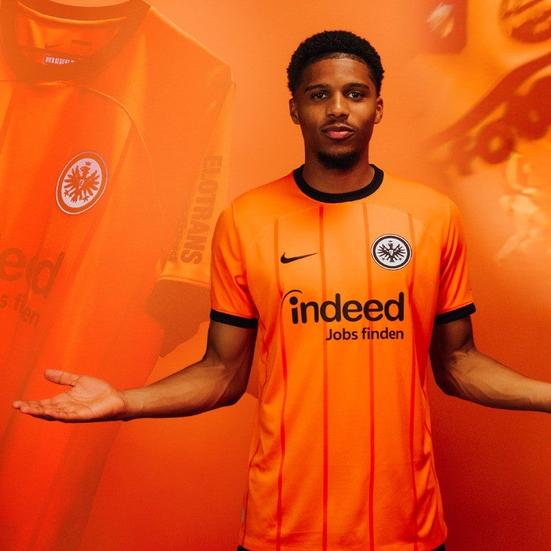 Eintracht Frankfurt 24-25 3rd Shirt model