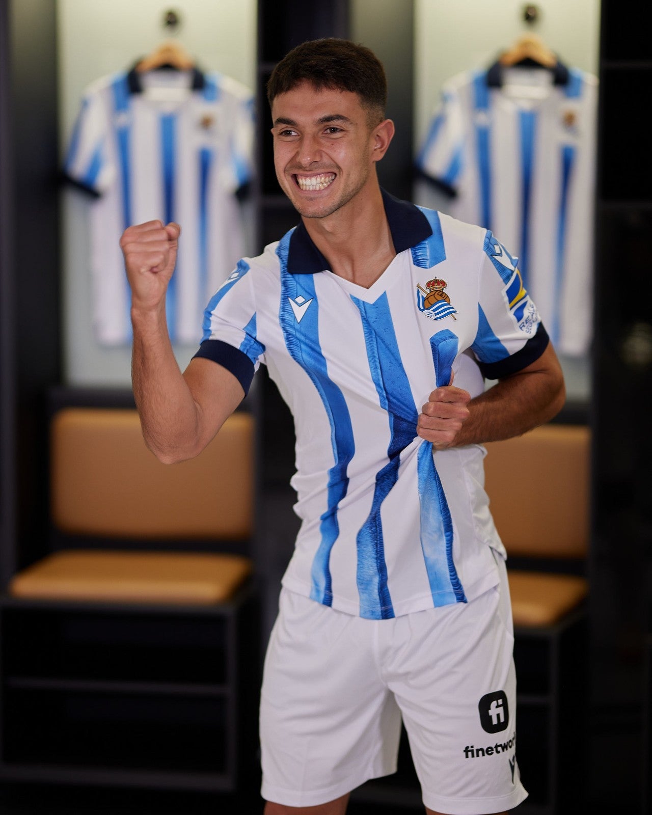 Real Sociedad 23-24 Home Shirt model