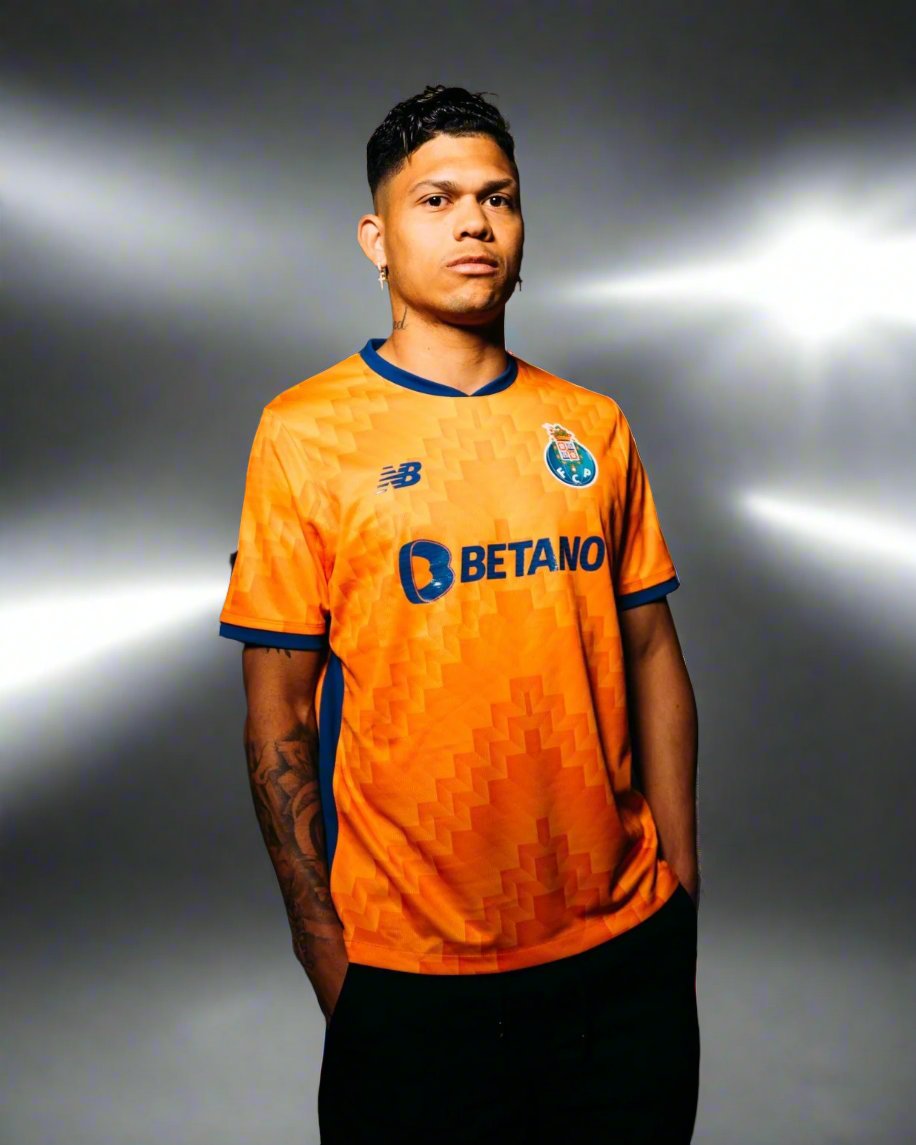 Porto 24-25 Away Shirt model