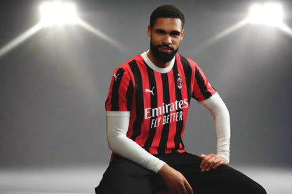 AC Milan 24-25 Home Shirt mode